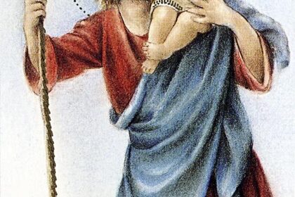 São Cristóvão carregando o Menino Jesus nos ombros enquanto atravessa um rio com um cajado na mão.