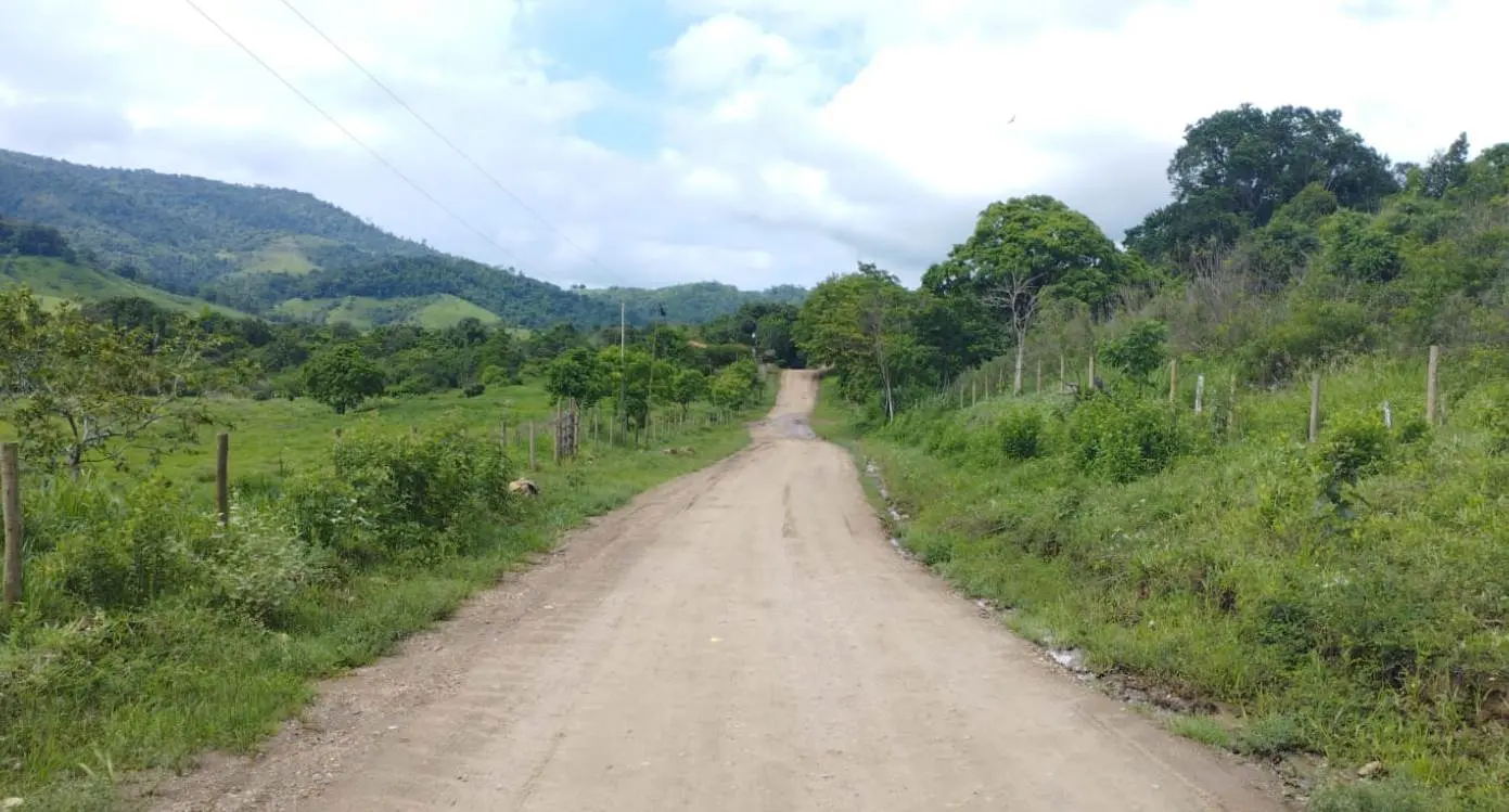 BA 549 Entronc da BR 330 Distrito de Itaibó Apuarema