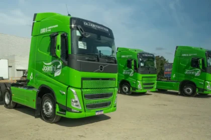 Volvo-FH-460-6x2-Joanini-Transportes-1