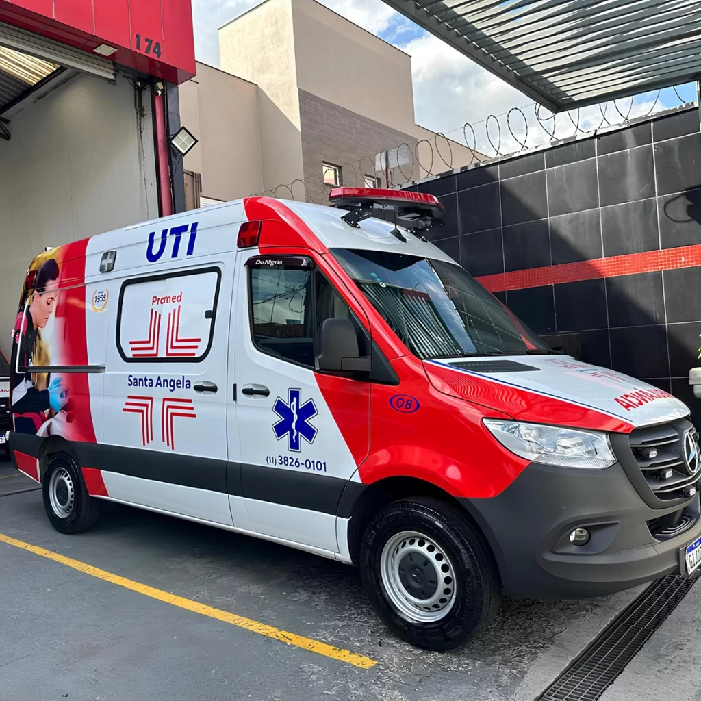 Empresa de emergências médicas contrata operador de tráfego para atuar no monitoramento e logística de ambulâncias em São Paulo.