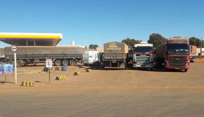 Em análise no Senado, a PEC 22/2025 propõe adaptar a lei de descanso às condições reais das estradas brasileiras e prevê a construção de pontos de parada e repouso para motoristas de carga.