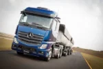 Caminhao mercedes benz 810674 article