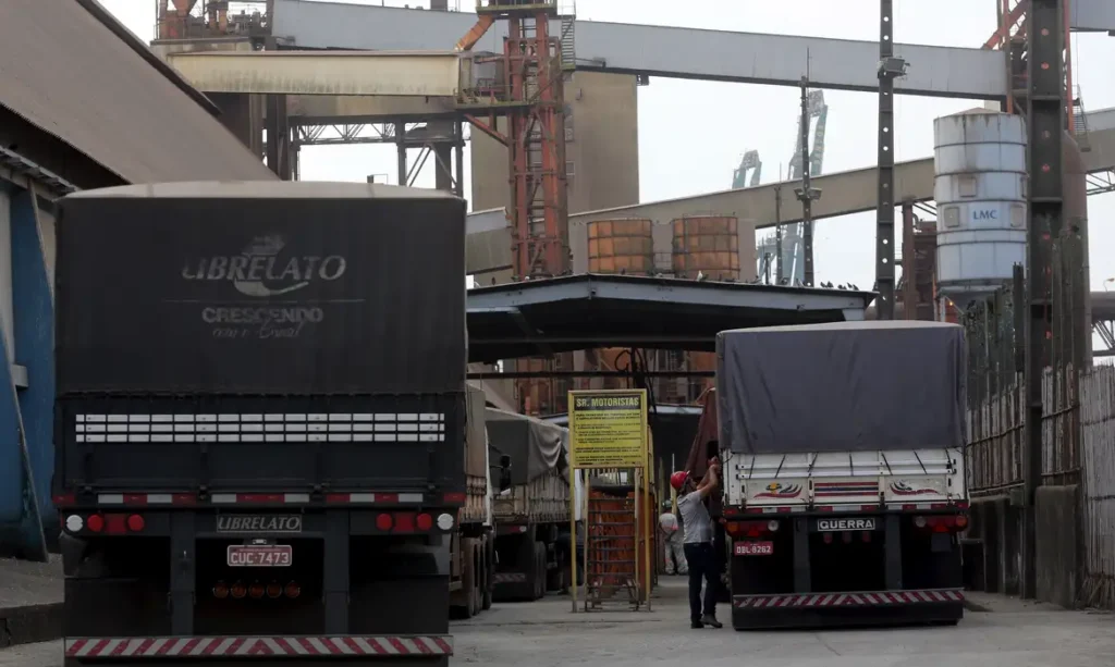 2020 05 05t183850z 1 lynxmpeg441nr rtroptp 4 china brazil 1024x613