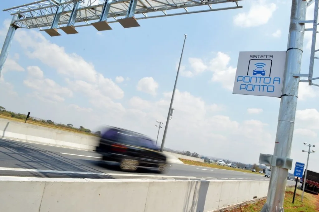 Free flow: governo suspende multas por 200 dias