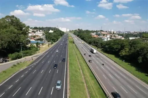 Imagem mostra Rodovia dos Bandeirantes