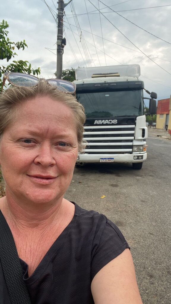 A história de Paola, a carreteira que transformou paixão em legado de família