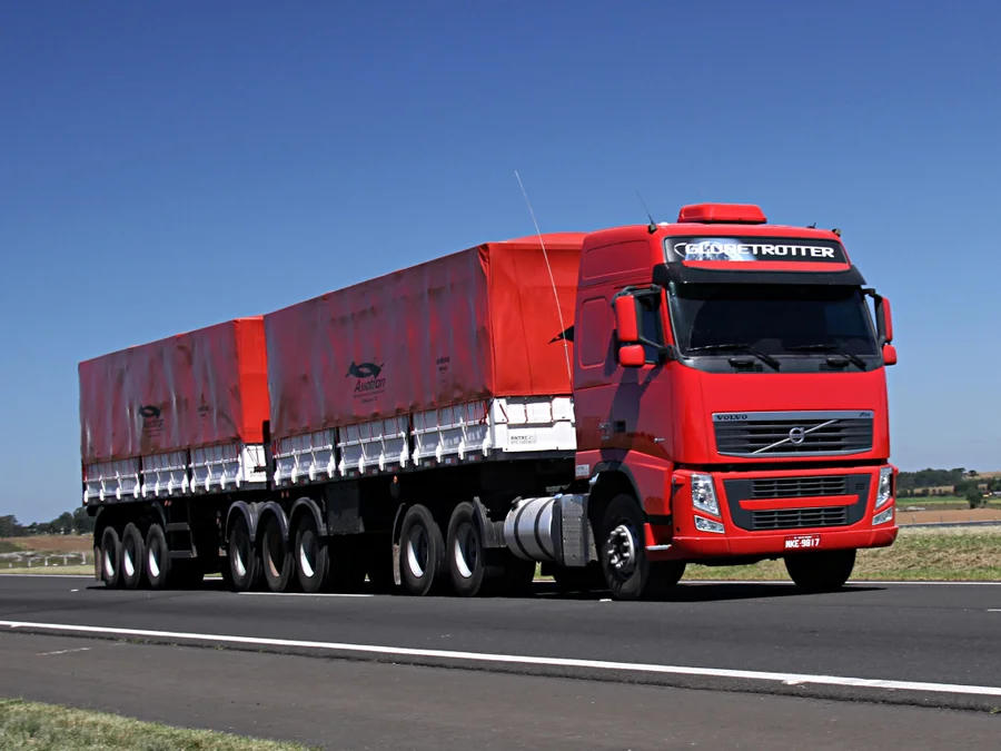 Carreta volvo dgfsd