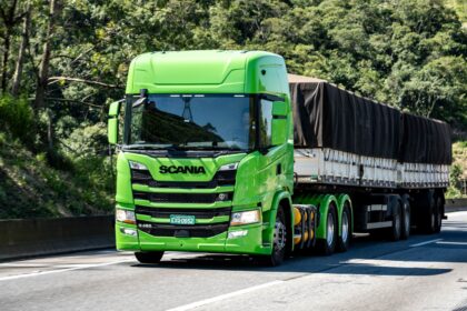 Banner scania movido a gas