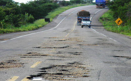 Buracos rodovias