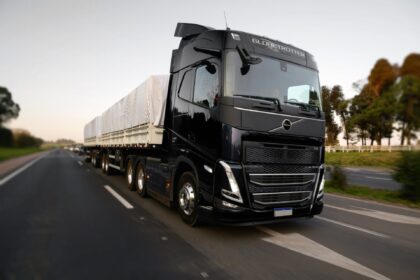 Caminhão volvo