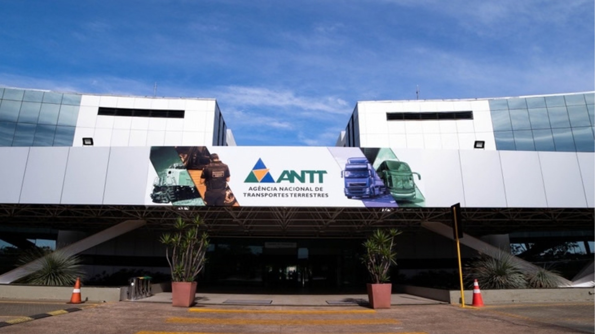 ANTT novas suspensões de RNTRC ocorreram por pagamentos abaixo do frete